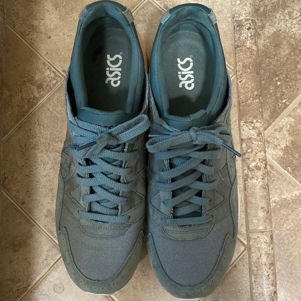 ASICS Gel Lyte 5 size 12